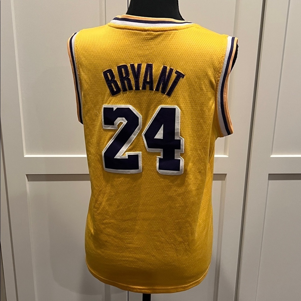 Kobe Bryant LA Basketball Yellow Jerseys Size S